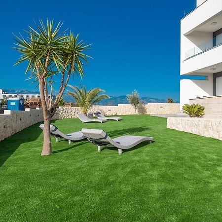 Apartments & Rooms Pool Villas Maris Novalja Exterior foto