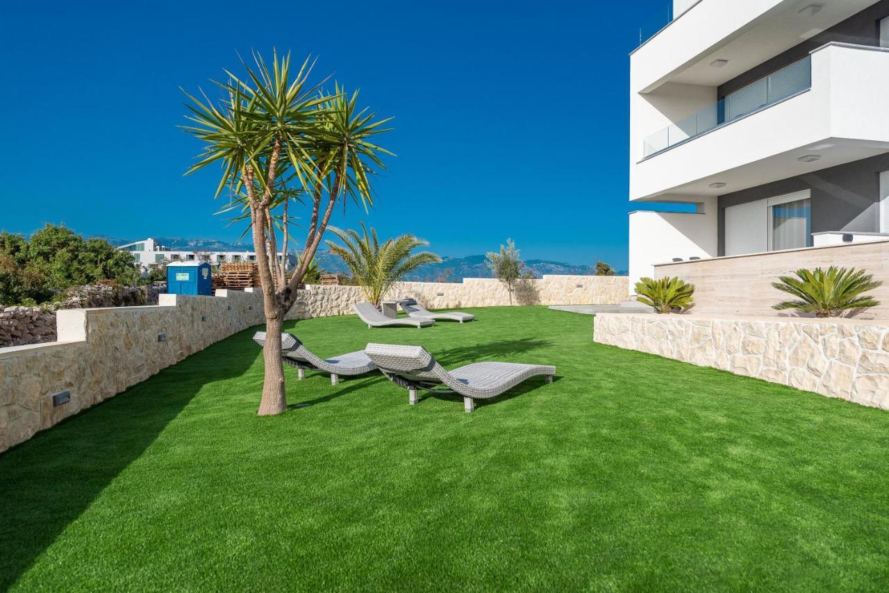 Apartments & Rooms Pool Villas Maris Novalja Exterior foto
