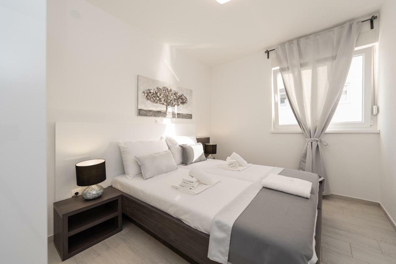 Apartments & Rooms Pool Villas Maris Novalja Exterior foto