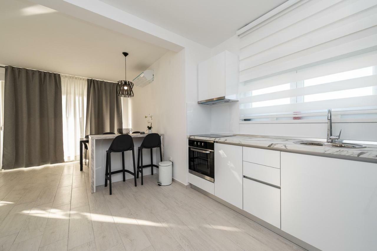 Apartments & Rooms Pool Villas Maris Novalja Exterior foto