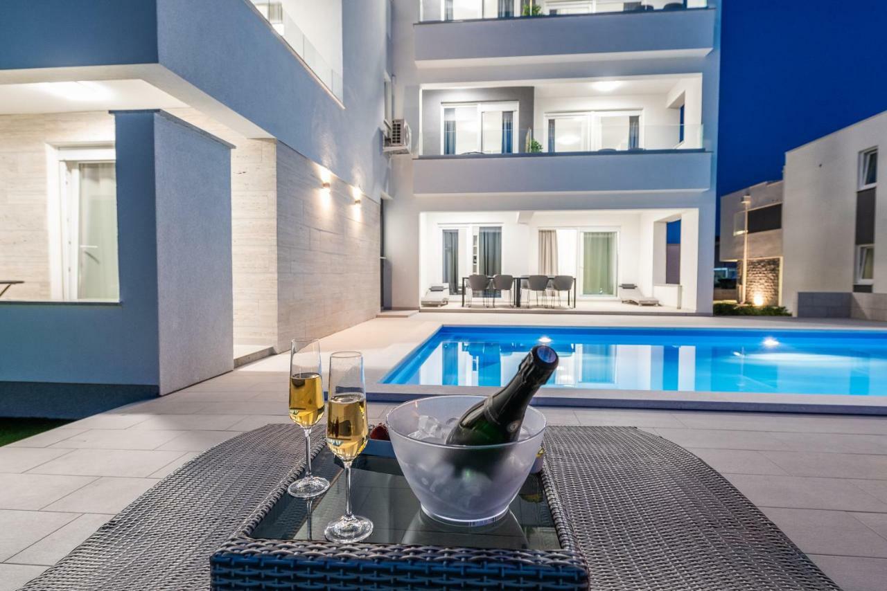 Apartments & Rooms Pool Villas Maris Novalja Exterior foto