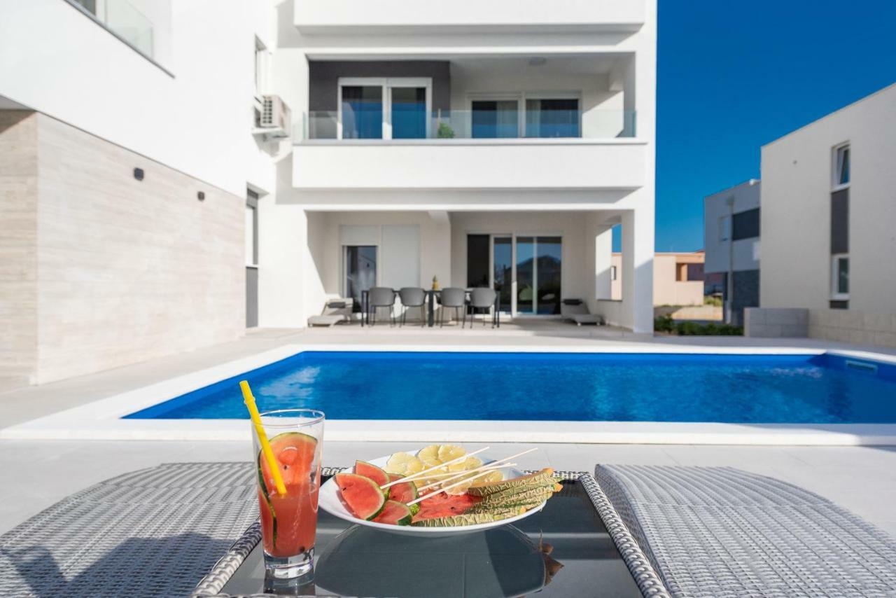 Apartments & Rooms Pool Villas Maris Novalja Exterior foto