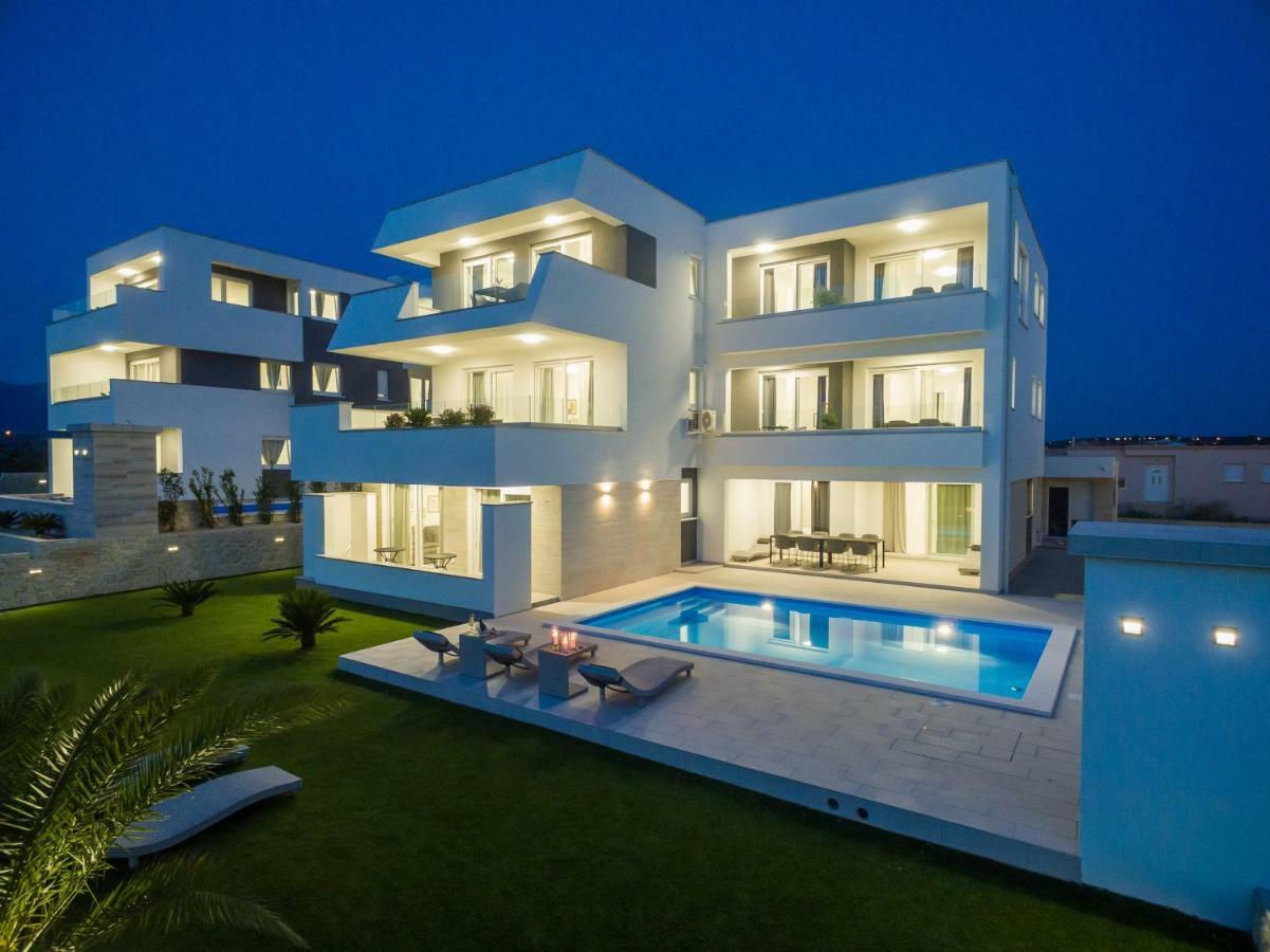 Apartments & Rooms Pool Villas Maris Novalja Exterior foto