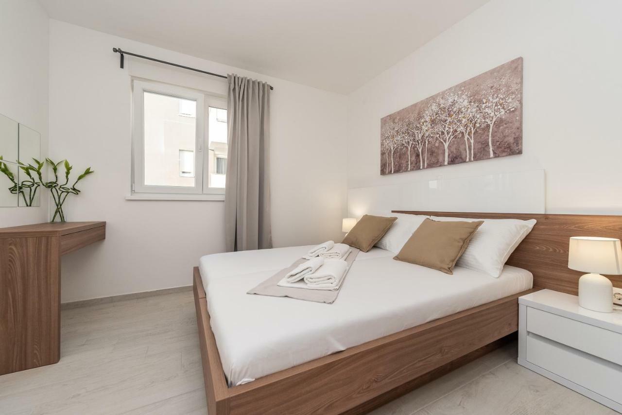 Apartments & Rooms Pool Villas Maris Novalja Exterior foto